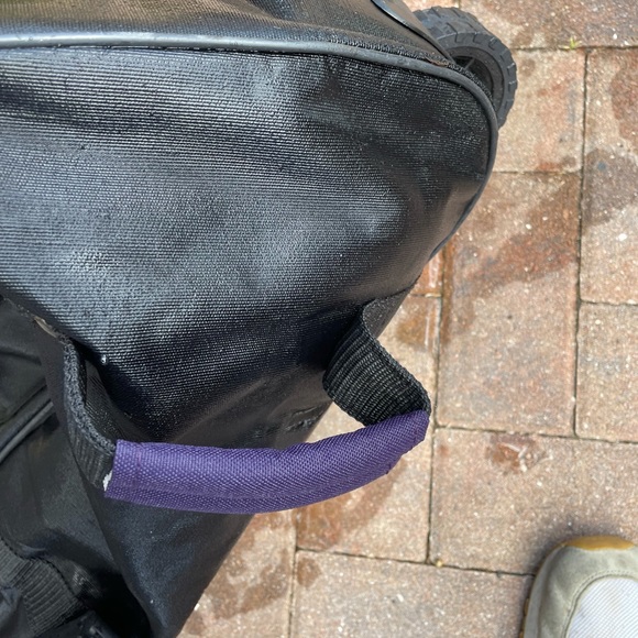 travel bag by Bullet 
With wheels - Picture 7 of 10